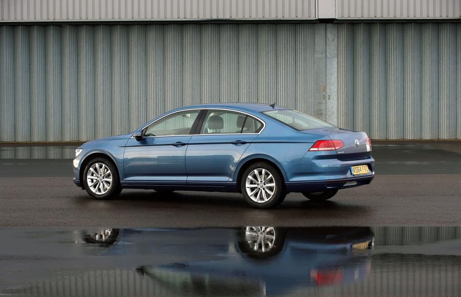  Volkswagen Passat SE 2015 года  (фото 7 из 24)